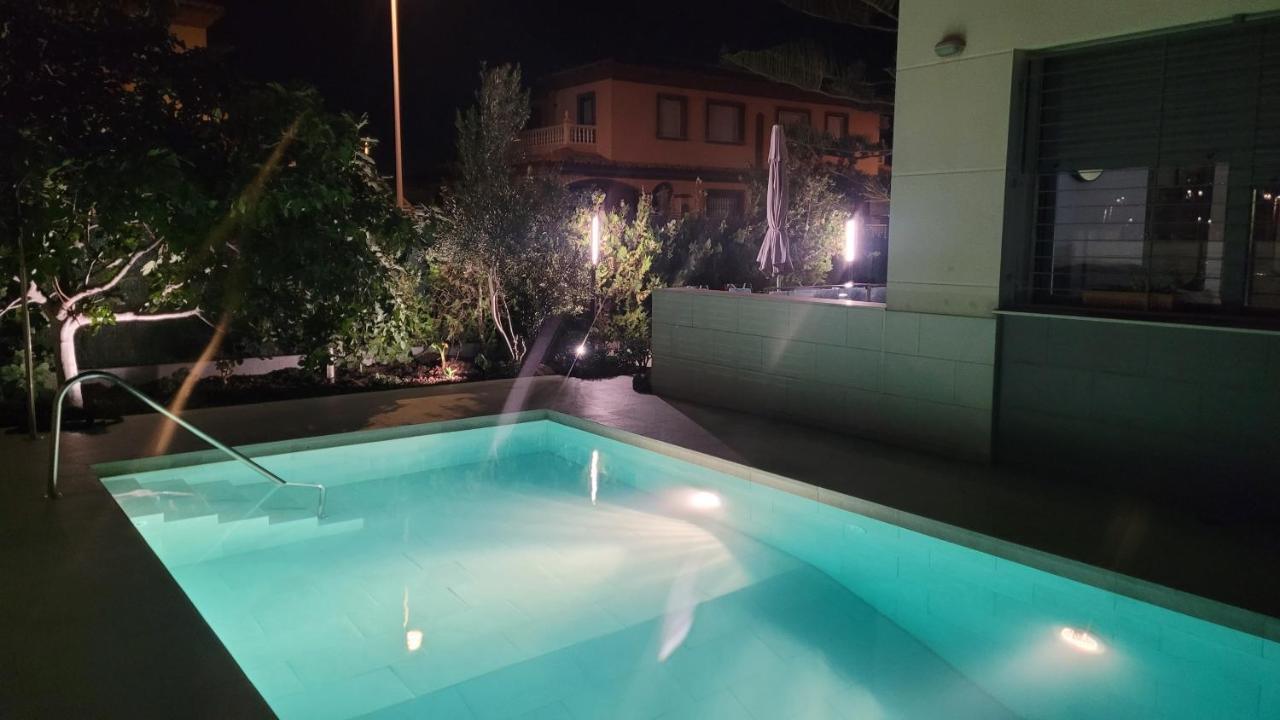 לינה וארוחת בוקר רוקאוטס דה מר Atico Dentro De Casa Privada מראה חיצוני תמונה